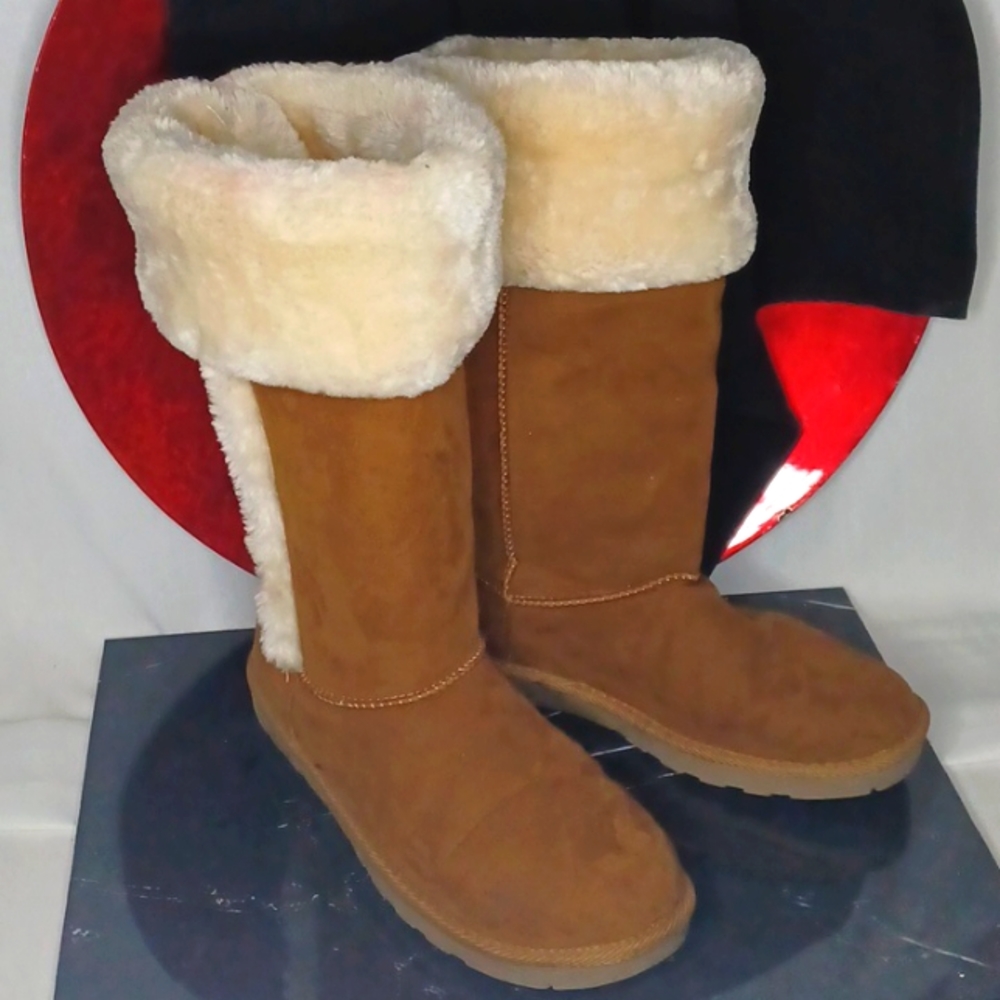WS17- Buy 2prs🥿/$15.00 - Women's Arizona Chestnut Brown Calf-High Boots - sz 9